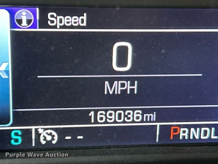 image for item NR9400 2017 Chevrolet Silverado 1500 LT  Crew Cab pickup truck