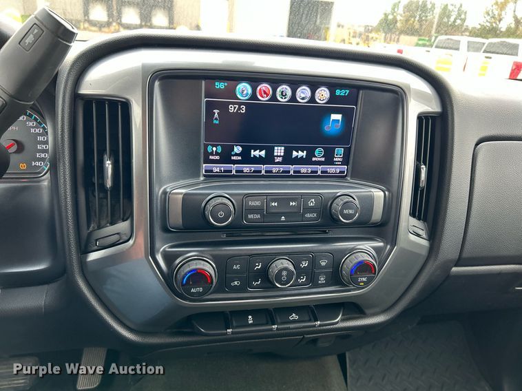 image for item NR9400 2017 Chevrolet Silverado 1500 LT  Crew Cab pickup truck