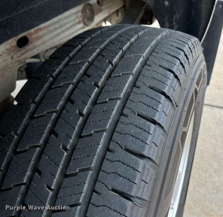 image for item NR9400 2017 Chevrolet Silverado 1500 LT  Crew Cab pickup truck