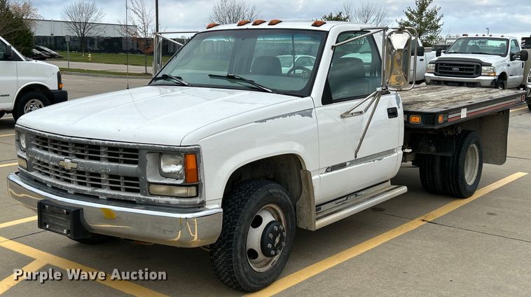 image for item NR9402 1999 Chevrolet 3500  dump flatbed pickup truck