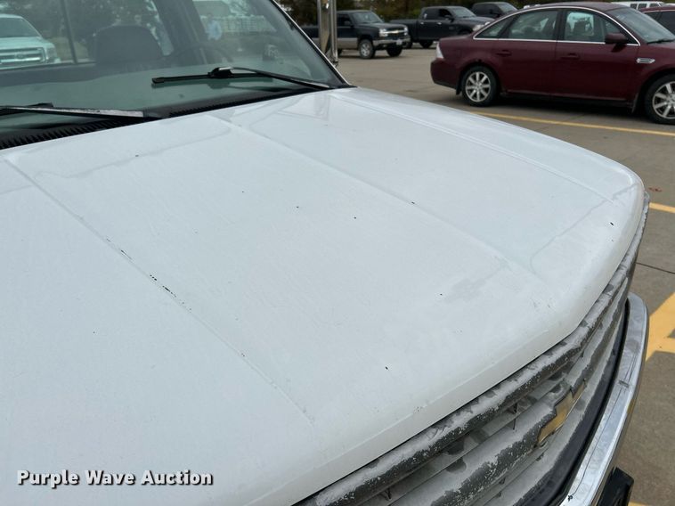 image for item NR9402 1999 Chevrolet 3500  dump flatbed pickup truck