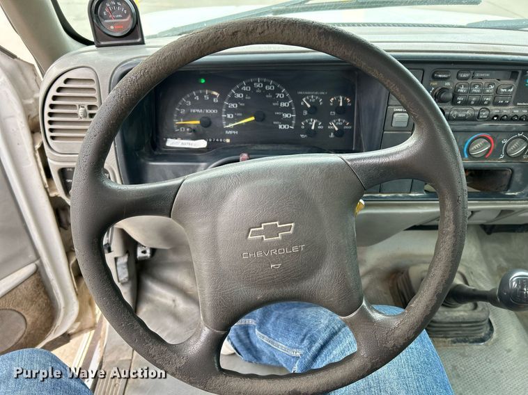 image for item NR9402 1999 Chevrolet 3500  dump flatbed pickup truck