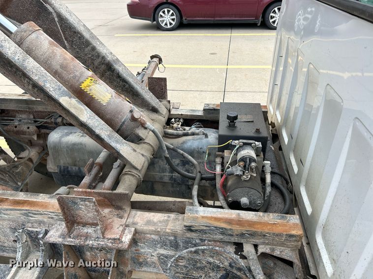 image for item NR9402 1999 Chevrolet 3500  dump flatbed pickup truck