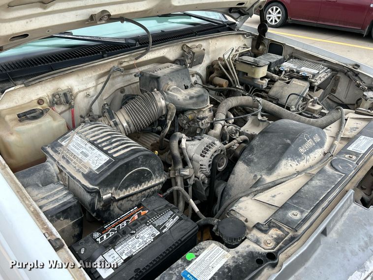 image for item NR9402 1999 Chevrolet 3500  dump flatbed pickup truck