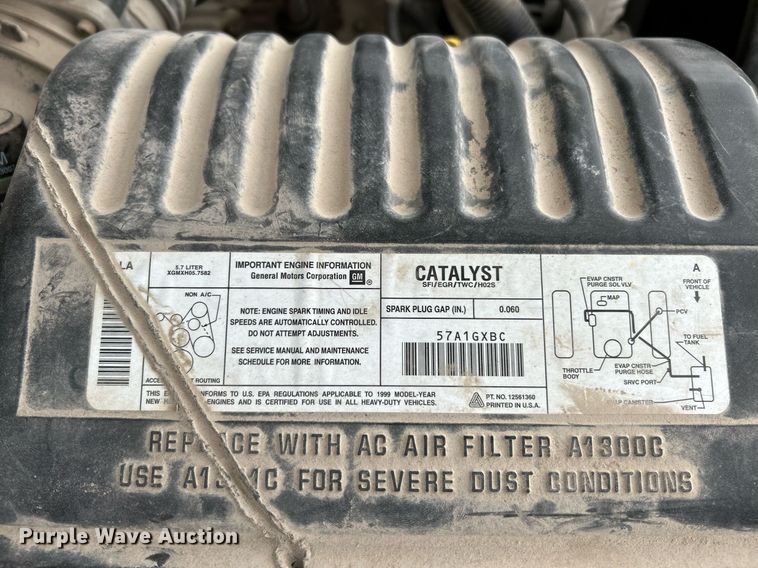 image for item NR9402 1999 Chevrolet 3500  dump flatbed pickup truck