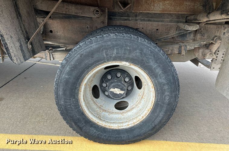 image for item NR9402 1999 Chevrolet 3500  dump flatbed pickup truck