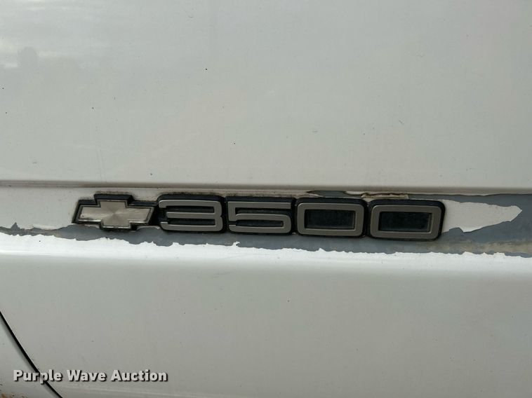 image for item NR9402 1999 Chevrolet 3500  dump flatbed pickup truck