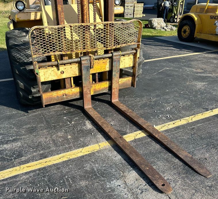 image for item NR9403 1978 Massey Ferguson MF 6500  forklift