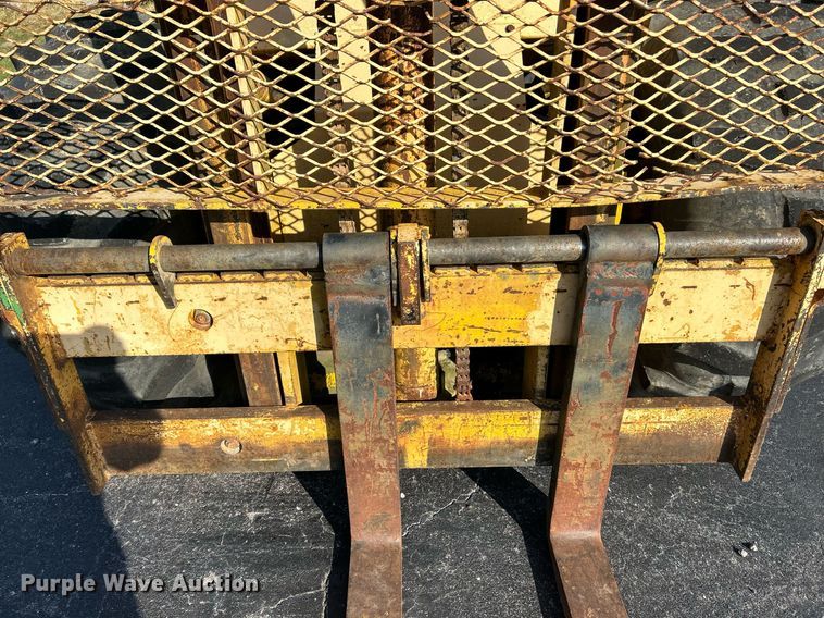 image for item NR9403 1978 Massey Ferguson MF 6500  forklift