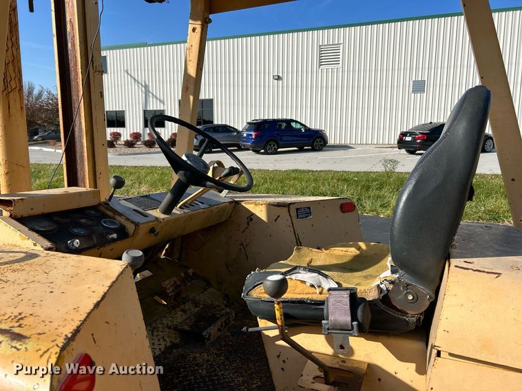 image for item NR9403 1978 Massey Ferguson MF 6500  forklift