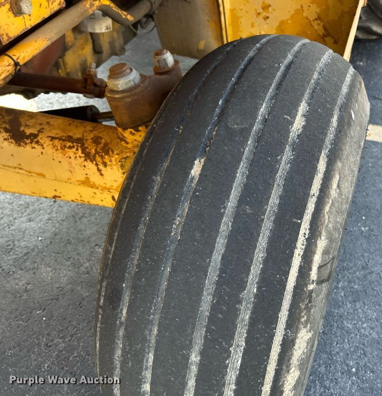 image for item NR9403 1978 Massey Ferguson MF 6500  forklift