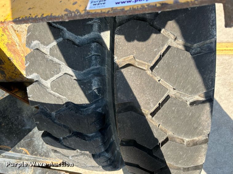 image for item NR9404 Hyster H120B  forklift