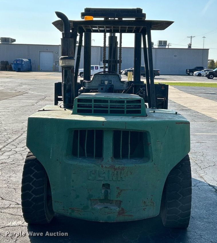 image for item NR9405 Clark C500Y 135  forklift