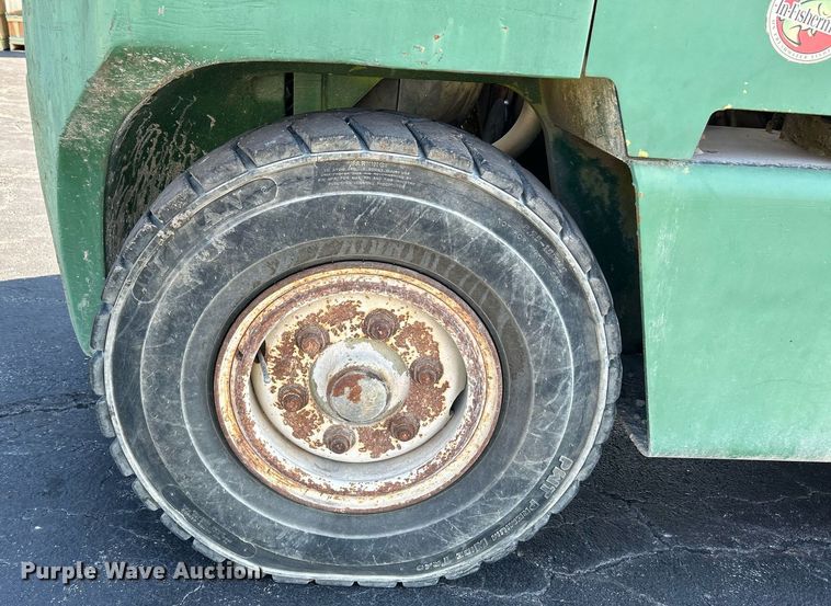 image for item NR9405 Clark C500Y 135  forklift