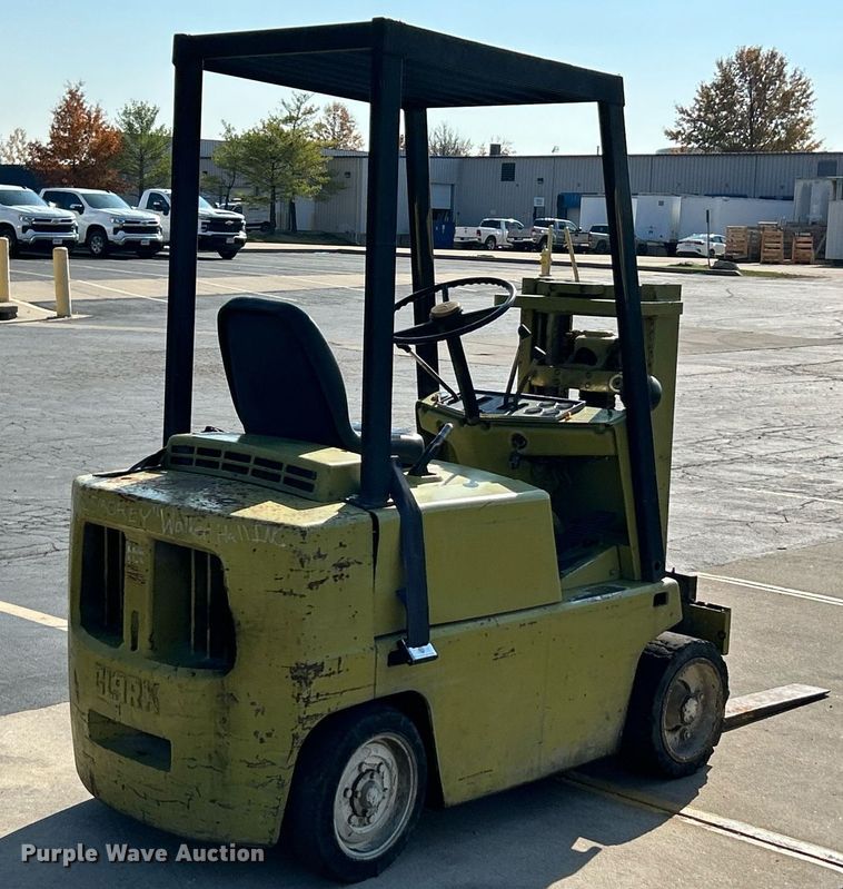 image for item NR9406 Clark C500-40  forklift