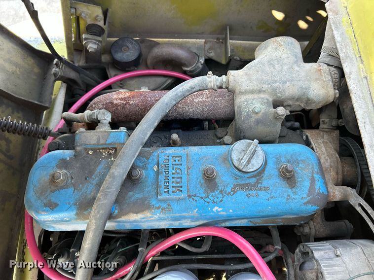 image for item NR9406 Clark C500-40  forklift