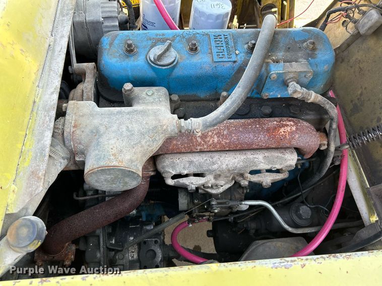 image for item NR9406 Clark C500-40  forklift