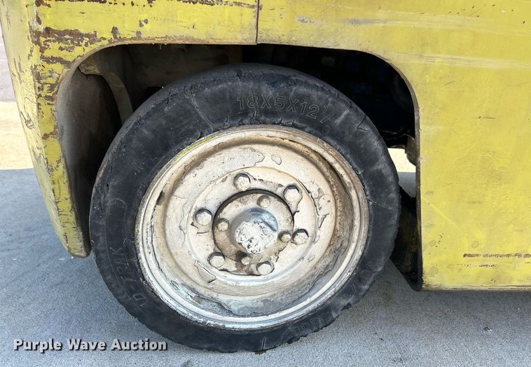 image for item NR9406 Clark C500-40  forklift