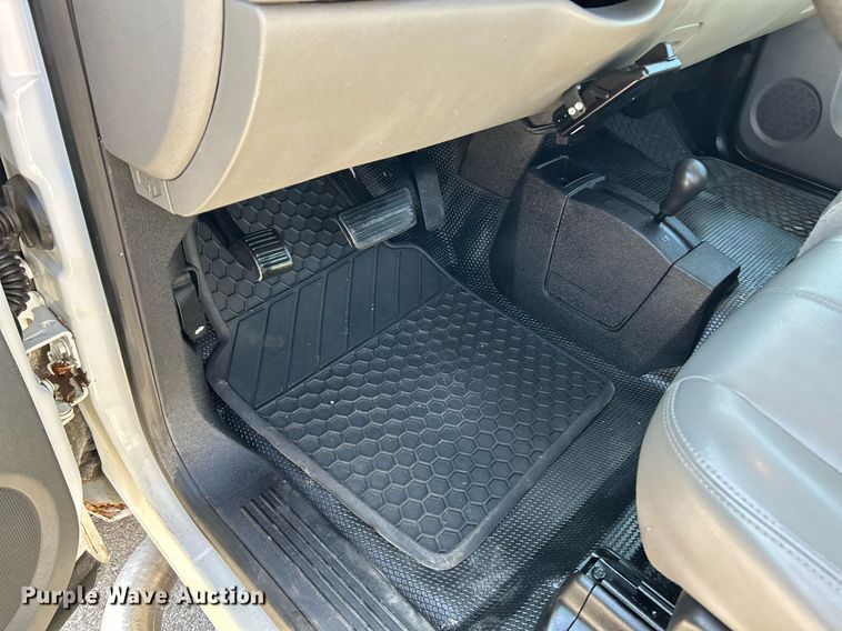 image for item NR9407 2012 Chevrolet Silverado 2500 HD  utility bed pickup truck