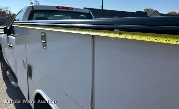 image for item NR9407 2012 Chevrolet Silverado 2500 HD  utility bed pickup truck