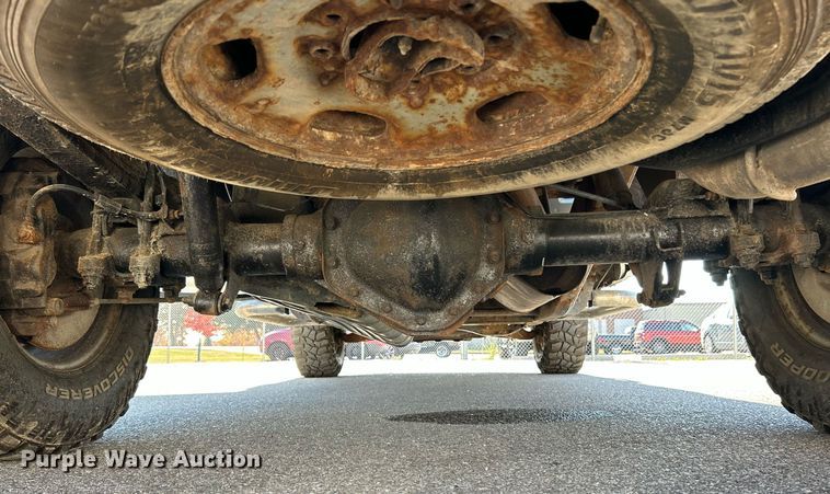 image for item NR9407 2012 Chevrolet Silverado 2500 HD  utility bed pickup truck