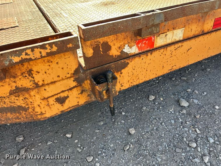 image for item NR9411 1999 Imperial  tilt deck equipment trailer