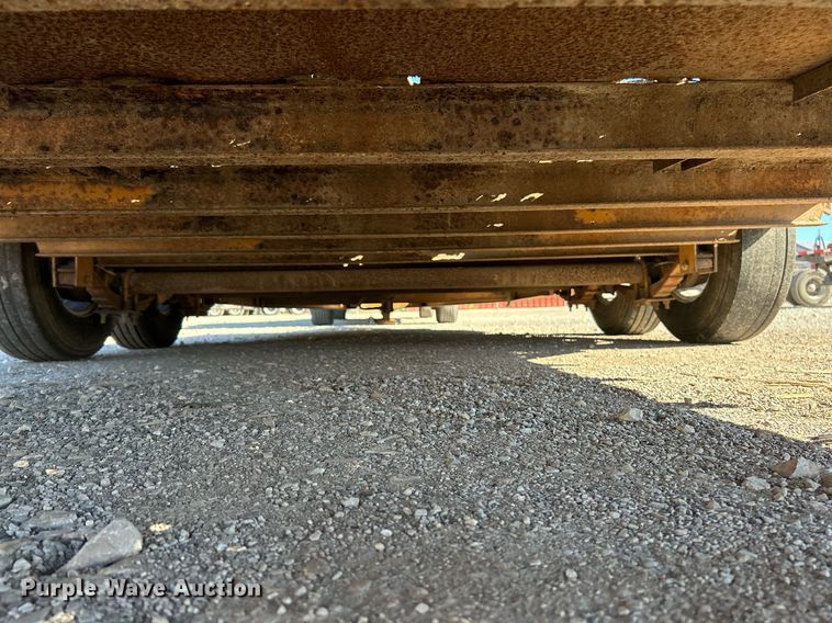 image for item NR9411 1999 Imperial  tilt deck equipment trailer