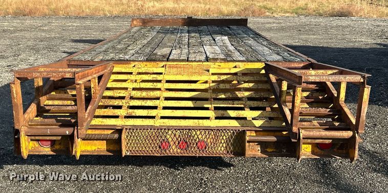 image for item NR9422 1983 Brooks Brothers OW  equipment trailer