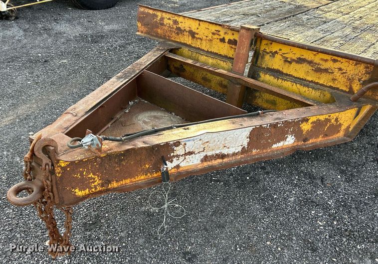 image for item NR9422 1983 Brooks Brothers OW  equipment trailer