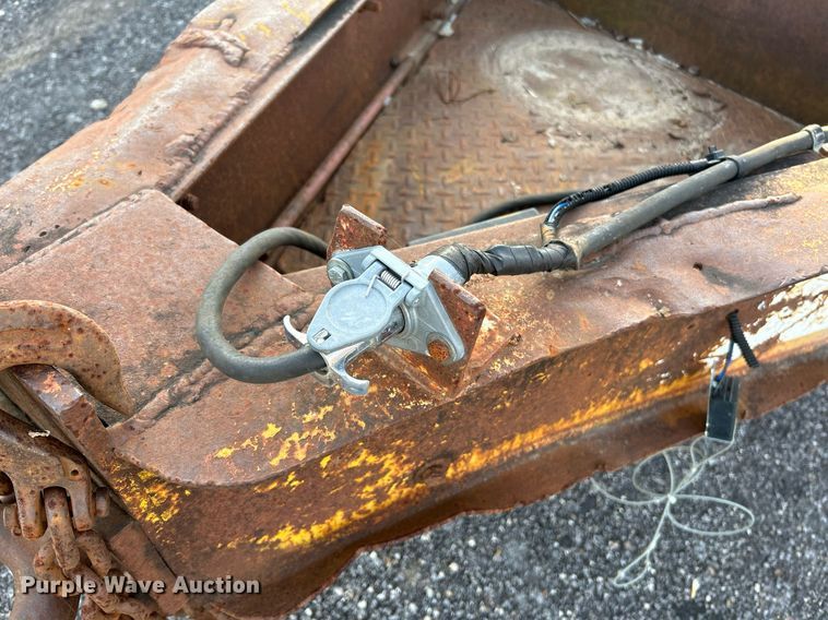 image for item NR9422 1983 Brooks Brothers OW  equipment trailer