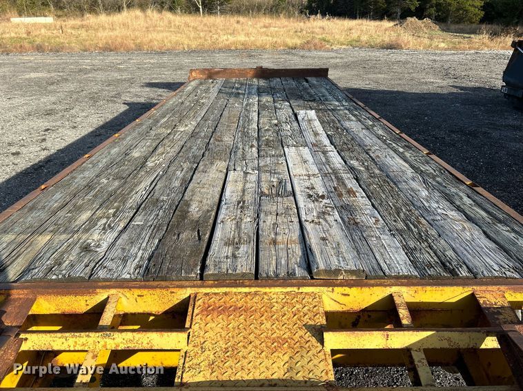 image for item NR9422 1983 Brooks Brothers OW  equipment trailer