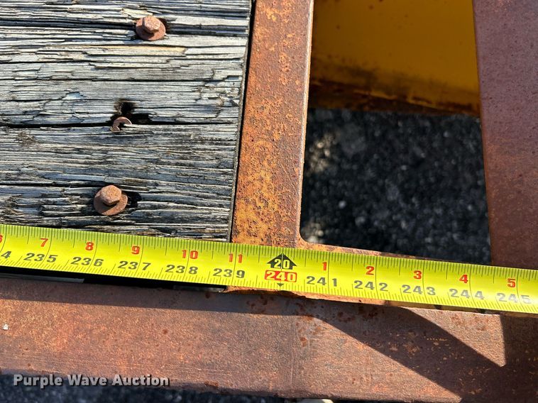 image for item NR9422 1983 Brooks Brothers OW  equipment trailer