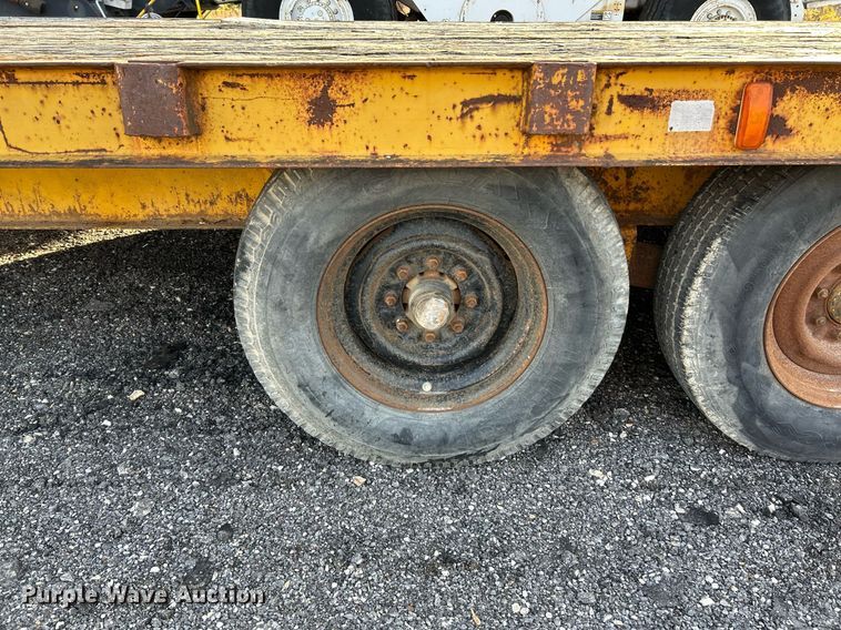 image for item NR9422 1983 Brooks Brothers OW  equipment trailer