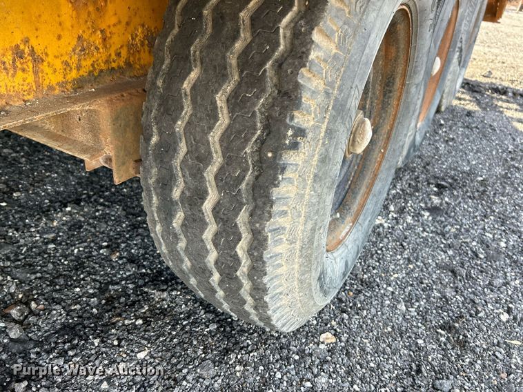 image for item NR9422 1983 Brooks Brothers OW  equipment trailer