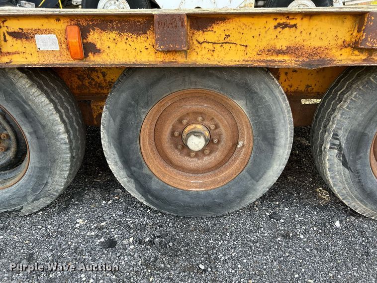 image for item NR9422 1983 Brooks Brothers OW  equipment trailer