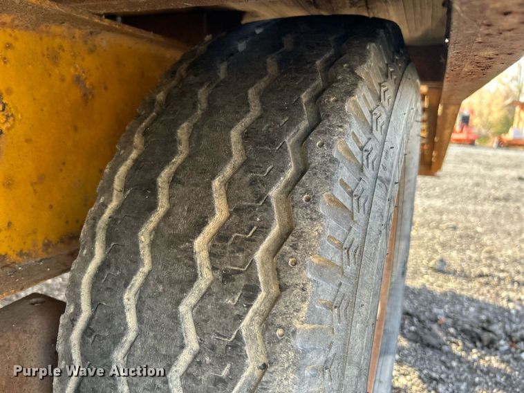 image for item NR9422 1983 Brooks Brothers OW  equipment trailer