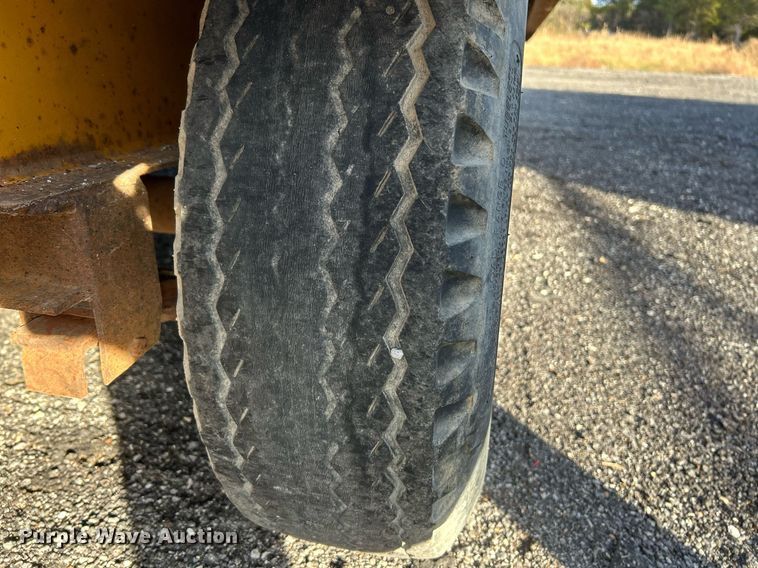 image for item NR9422 1983 Brooks Brothers OW  equipment trailer