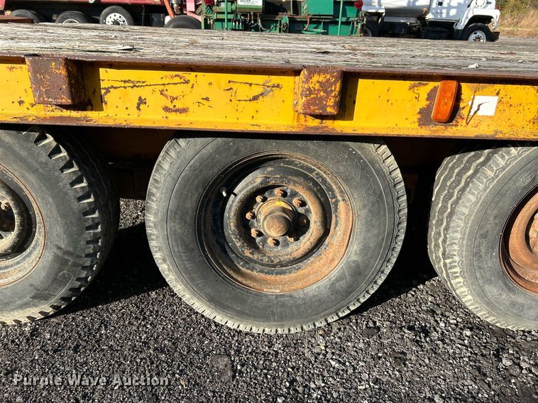 image for item NR9422 1983 Brooks Brothers OW  equipment trailer
