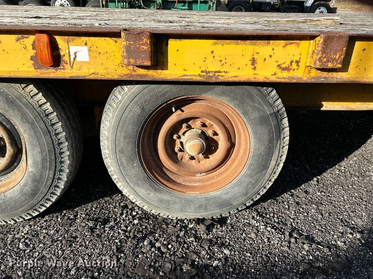 image for item NR9422 1983 Brooks Brothers OW  equipment trailer