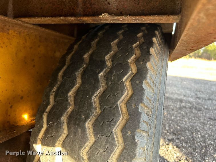 image for item NR9422 1983 Brooks Brothers OW  equipment trailer