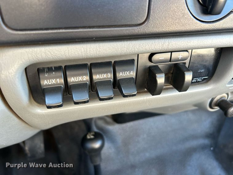 image for item NR9423 2007 Ford F550 Super Duty XL  utility / service truck