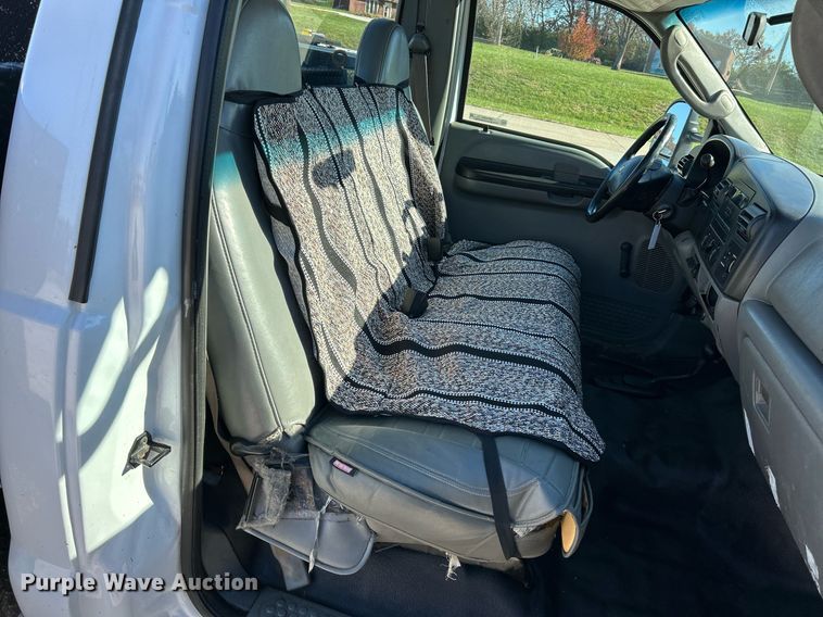 image for item NR9423 2007 Ford F550 Super Duty XL  utility / service truck