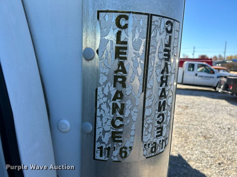 image for item NR9424 2007 Chevrolet Express 3500  box truck