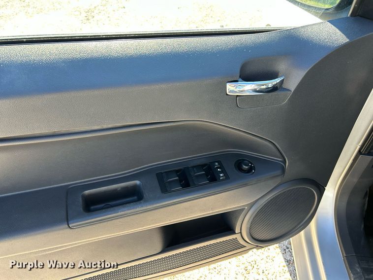 image for item NR9425 2009 Dodge Caliber SXT