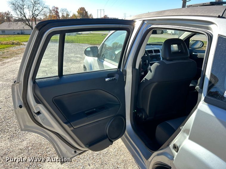 image for item NR9425 2009 Dodge Caliber SXT