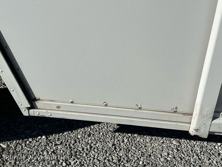 image for item NR9428 2005 Freightliner MT45  delivery truck