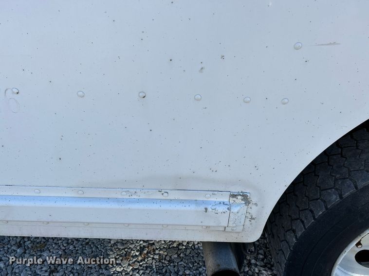 image for item NR9428 2005 Freightliner MT45  delivery truck