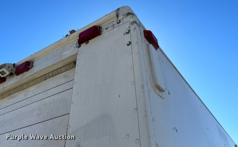 image for item NR9428 2005 Freightliner MT45  delivery truck