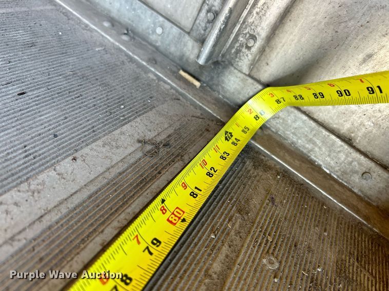 image for item NR9428 2005 Freightliner MT45  delivery truck