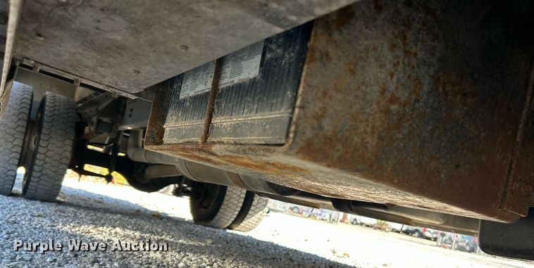 image for item NR9428 2005 Freightliner MT45  delivery truck